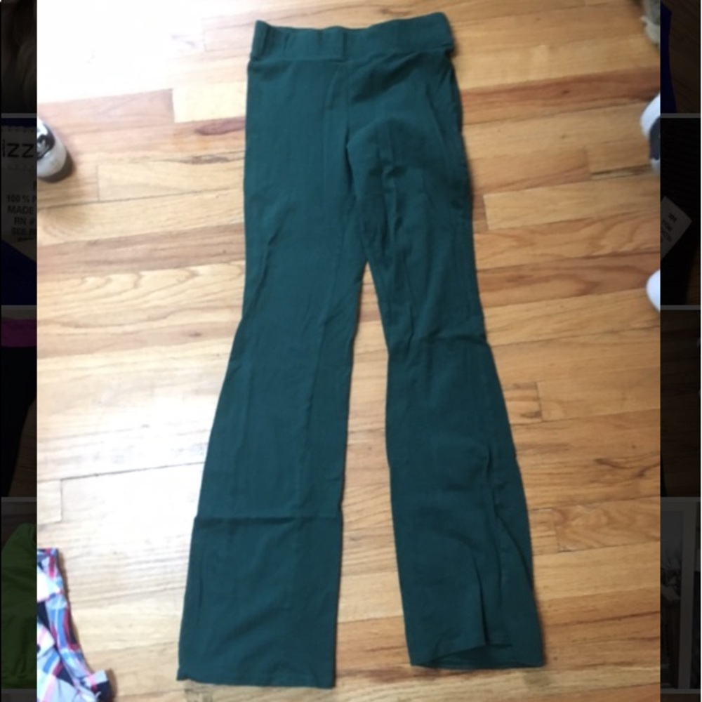 Forest green yoga pants